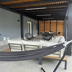 Paradise 招待所