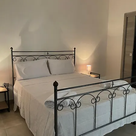 Paradise 4*