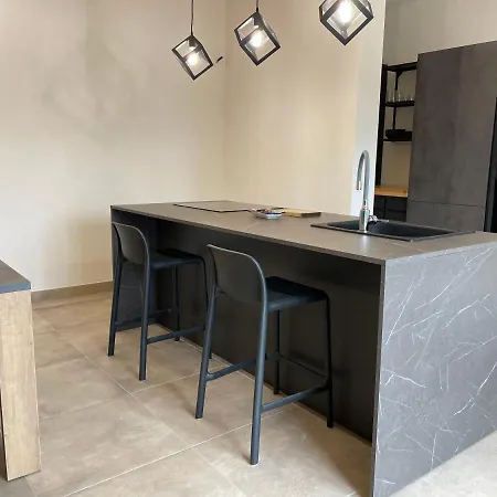 Paradise بيت ضيافة مارسالا