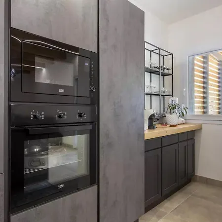 Paradise بيت ضيافة