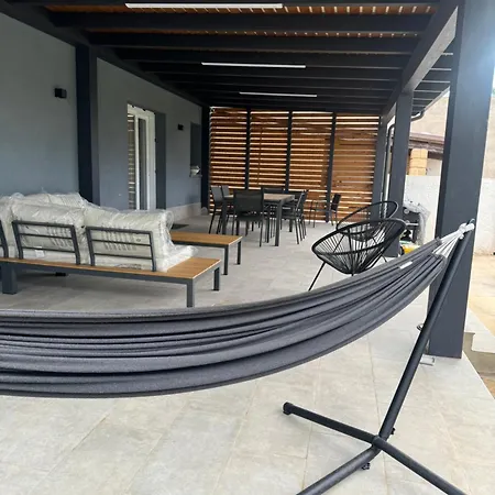 Paradise بيت ضيافة 4*